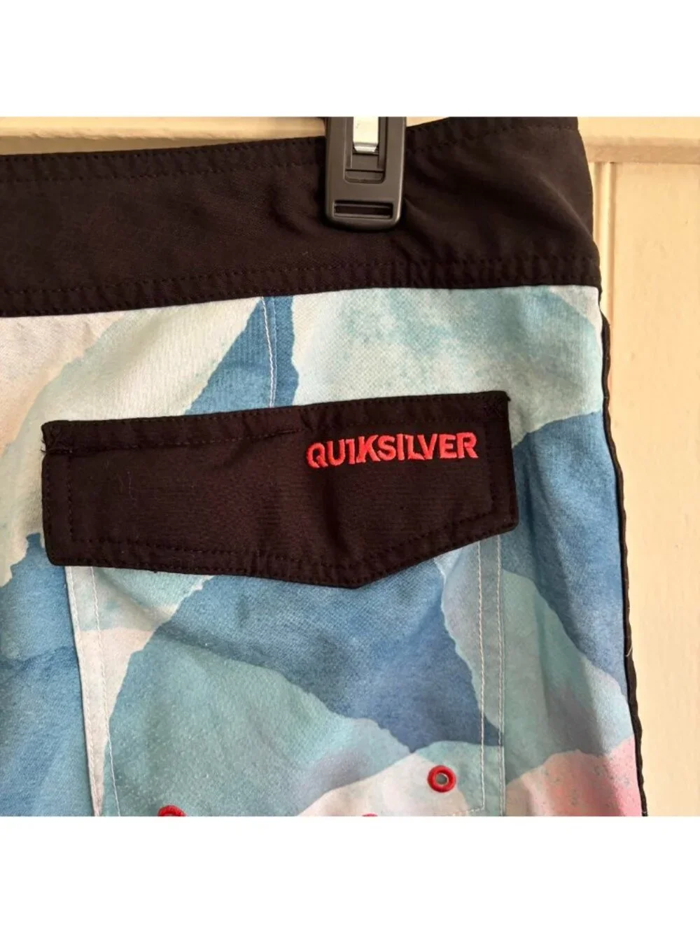 Quiksilver Board Shorts Red Blue watercolor